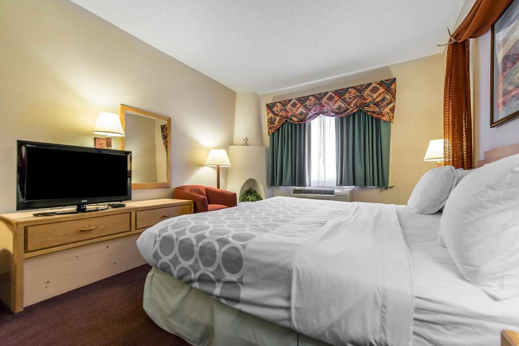 Quality Inn & Suites West Pueblo Kamer foto